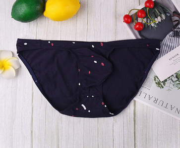 Meeste puuvillased püksid täheaplikatsiooniga