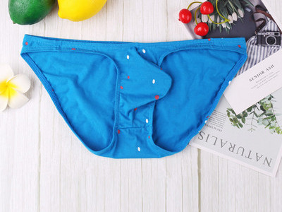 Meeste puuvillased püksid täheaplikatsiooniga