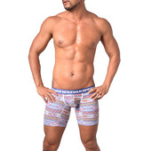 Kolmes värvitoonis ja kirjaga meeste bokserid