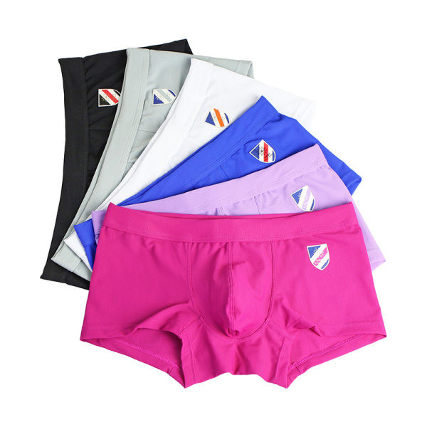 Légáteresztő anyagból készült, alacsony derékú férfi boxer