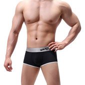 Uus tikitud kirjaga meeste bokserite mudel