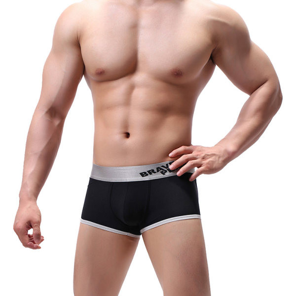 Uus tikitud kirjaga meeste bokserite mudel