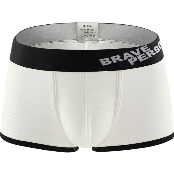 Uus tikitud kirjaga meeste bokserite mudel