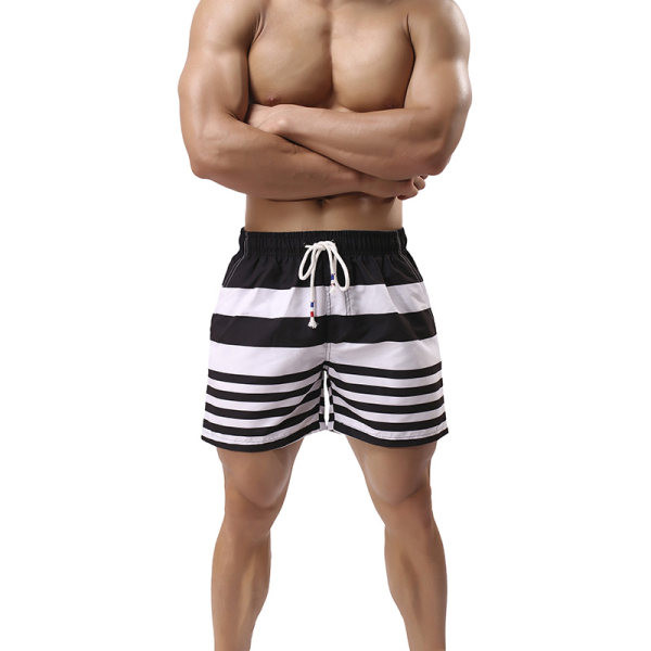 Nyári férfi rövidnadrág nyakkendővel