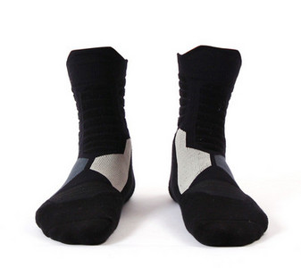 Musta värvi meeste sokid