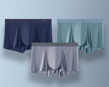 Férfi boxerek 3 darabos ingyenes modellkészletben