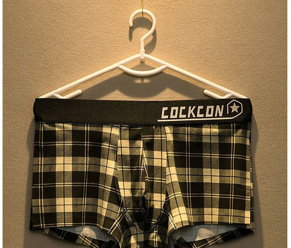 Bő pamut kockás boxerek felirattal