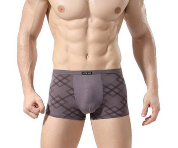 Férfi boxerek vagy rövidnadrágok új modellje - többféle színben