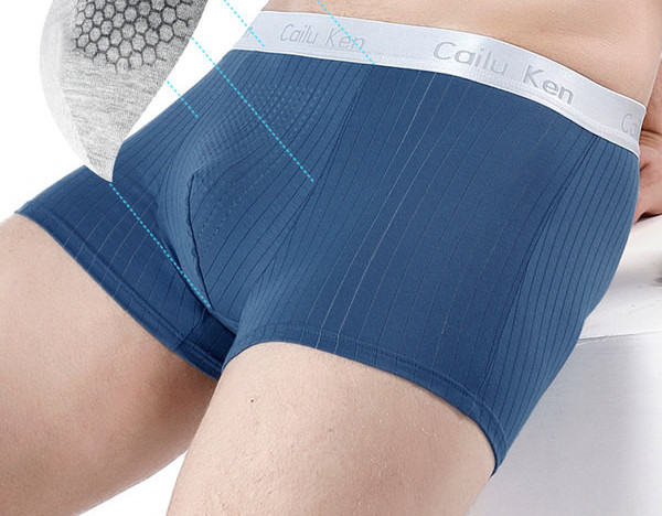 Bő férfi boxer, hímzett felirattal