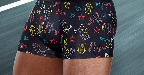 Uus meeste bokserite mudel värvirakendusega