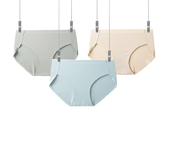 Női bikinik több színben