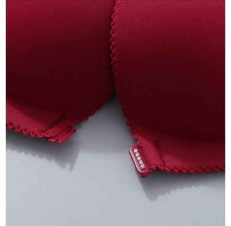 Új modell női szett kereszt pántokkal és csipkés bikinivel