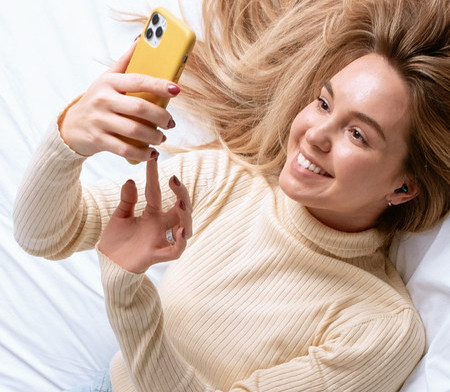 Bluetooth headset dobozban több színben