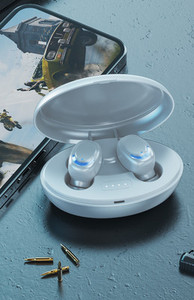 Bluetooth-peakomplekt uue mudeli karbis