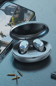 Bluetooth-peakomplekt uue mudeli karbis
