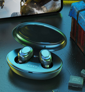 Bluetooth-peakomplekt uue mudeli karbis