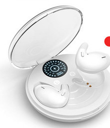 juhtmevaba Bluetooth-peakomplekt pika akuga, mis sobib sportimiseks