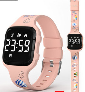 Sportski vodootporni sat sa silikonskim remenom