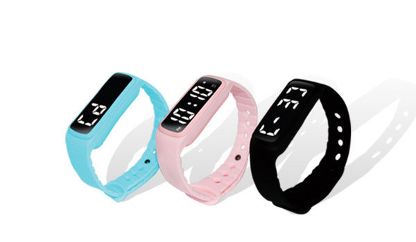 Водоустойчив часовник със силиконова каишка