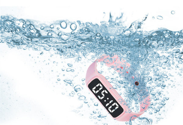 Водоустойчив часовник със силиконова каишка