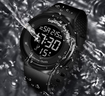 Спортен водоустойчив часовник със силиконова каишка