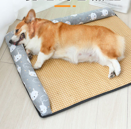 Лятна подложка за спане на кучета