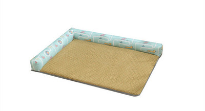 Лятна постелка с възглавничка за кучета