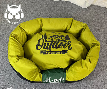 Кучешко легло с надпис - подходящо за всеки сезон