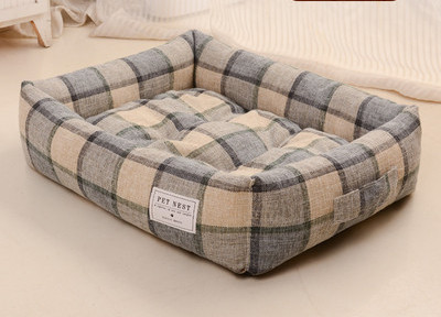 Цветно кучешко легло - подходящо за всички сезони