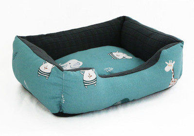 Текстилно цветно легло за кучета