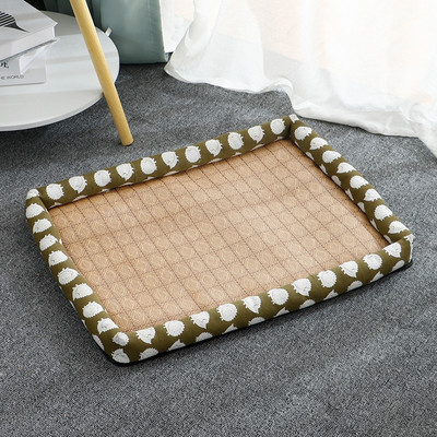 Лятна постелка за кучета с цветен десен