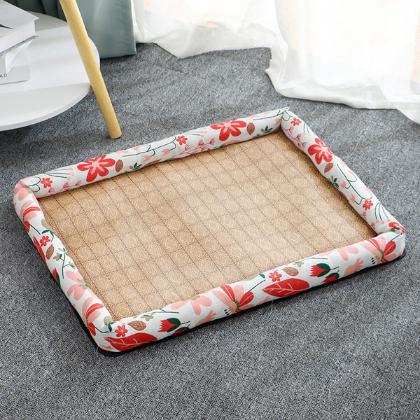 Лятна постелка за кучета с цветен десен