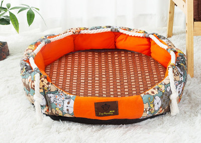 Цветно кучешко легло различни цветове