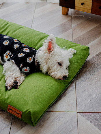 Текстилна възглавница за кучета