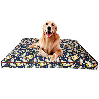 Текстилна възглавница за куче с шарен десен