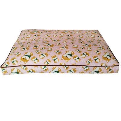 Текстилна възглавница за куче с шарен десен