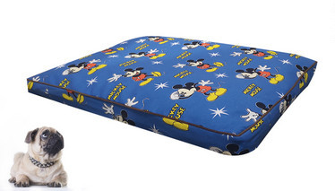 Текстилна цветна възглавница за кучета