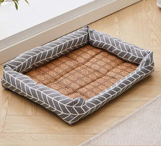 Текстилно легло за кучета подходящо за лятото