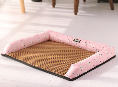 Постелка за кучета подходяща за всички сезони