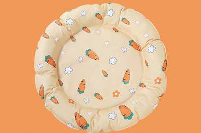 Надуваемо кучешко легло подходящо за басейн