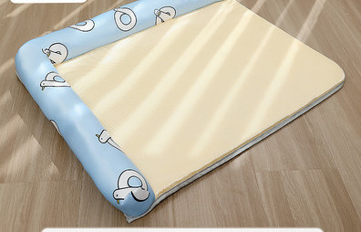 Текстилна кучешка постелка с възглавница