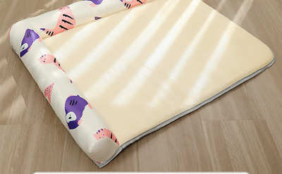 Текстилна кучешка постелка с възглавница