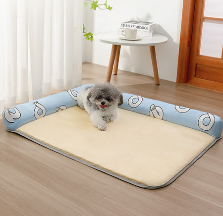 Текстилна кучешка постелка с възглавница