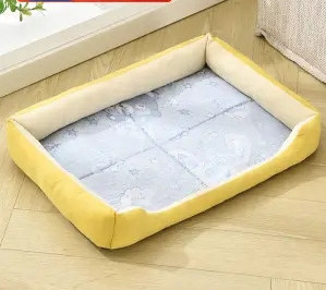 Лятно кучешко легло в много цветове