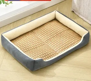 Лятно кучешко легло в много цветове