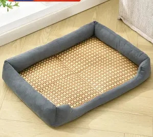 Лятно кучешко легло в много цветове