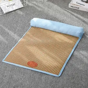 Лятна постелка за кучета - няколко модела