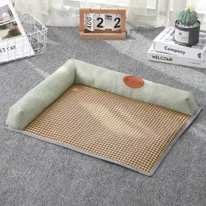 Лятна постелка за кучета - няколко модела