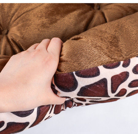 Плюшено топло легло за кучета