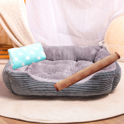 Топло плюшено легло за кучета